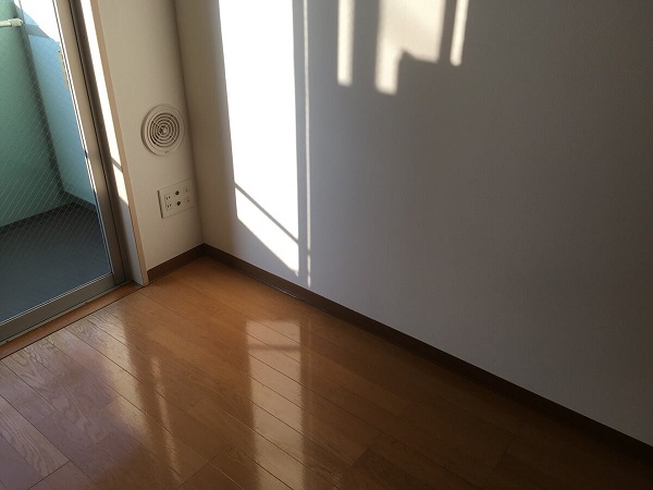 部屋の隅